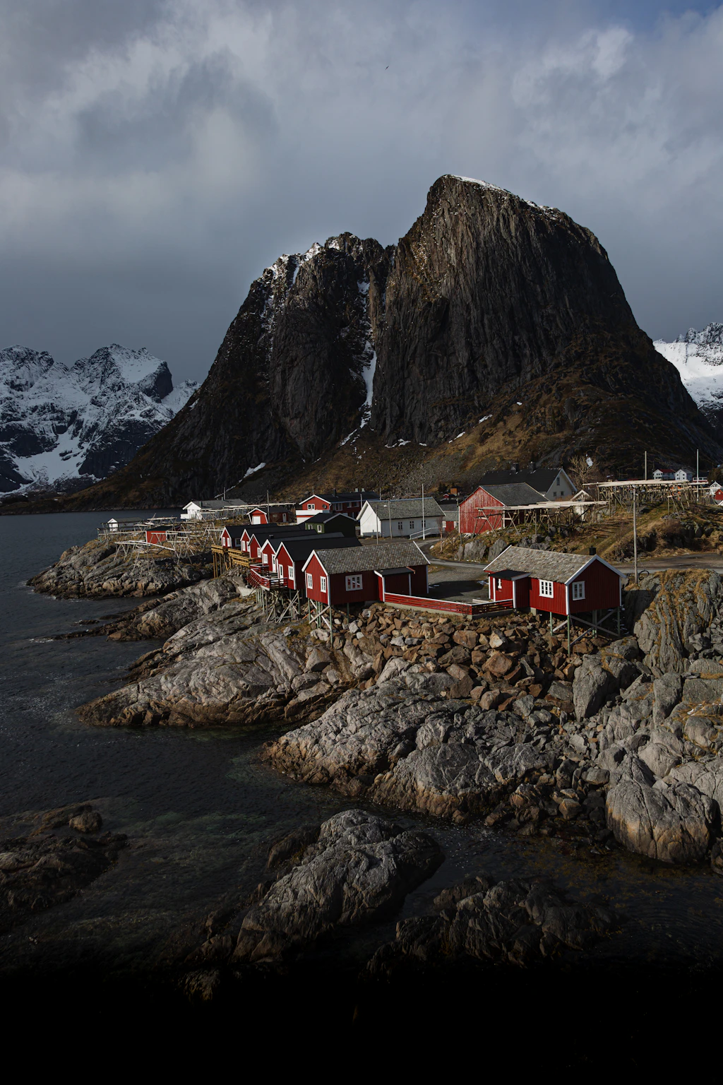 Hamnøy and Festhaeltinden